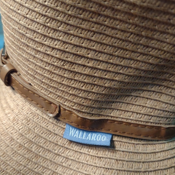 Hat - Picture 2 of 3